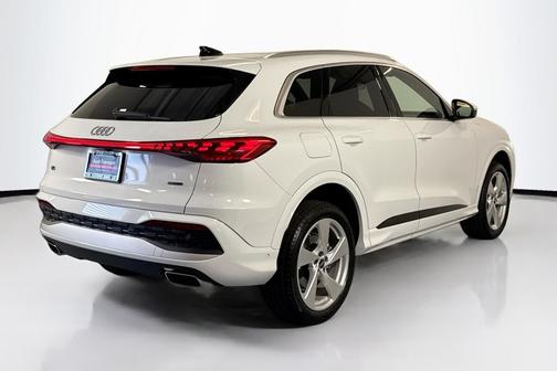 2025 Audi Q5 Premium Plus
