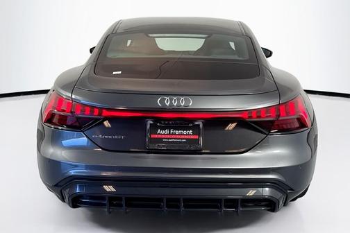 2022 Audi e-tron GT Premium Plus