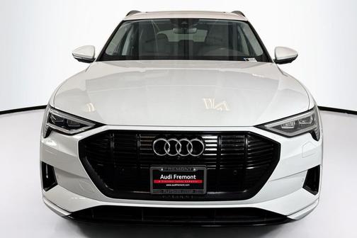 2021 Audi e-tron Premium