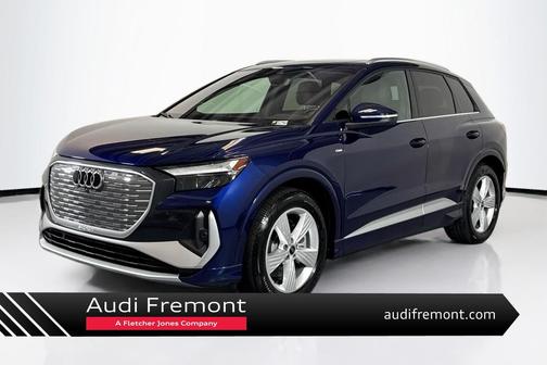 Navarra Blue Metallic 2025 Audi Q4 e-tron Premium 55 quattro