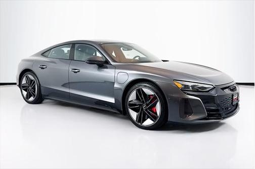 2022 Audi RS e-tron GT quattro