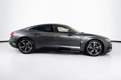 2023 Audi e-tron GT Prestige quattro