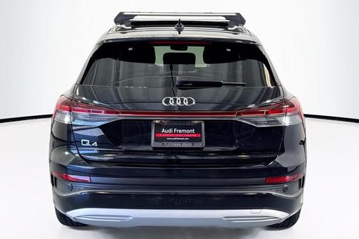 Mythos Black Metallic 2023 Audi Q4 e-tron Premium Plus 40 RWD
