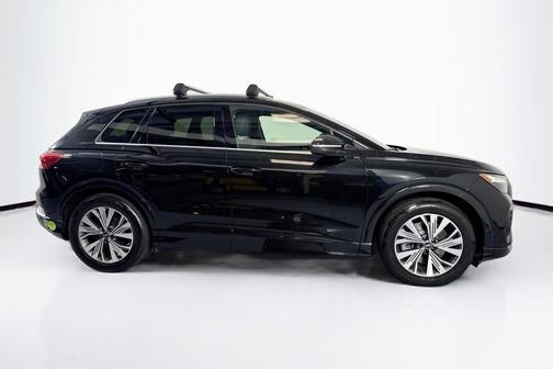 Mythos Black Metallic 2023 Audi Q4 e-tron Premium Plus 40 RWD