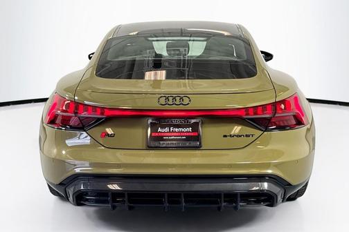 2023 Audi RS e-tron GT quattro