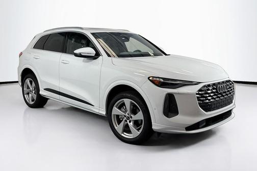 2025 Audi Q5 Premium Plus