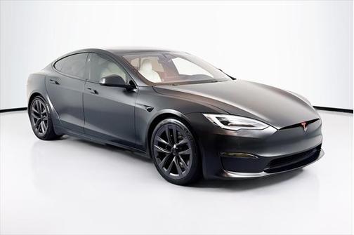 2022 Tesla Model S Plaid