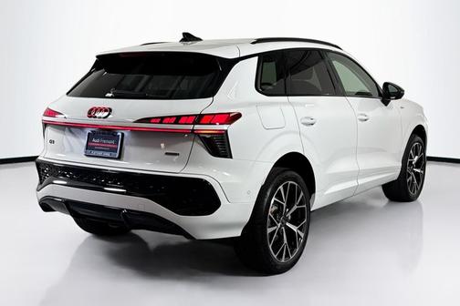 Arkona White 2026 Audi Q3 TFSI quattro S tronic