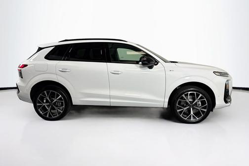 Arkona White 2026 Audi Q3 TFSI quattro S tronic