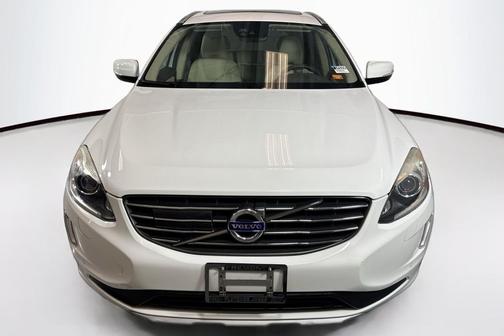 2016 Volvo XC60 T5 Drive-E Platinum