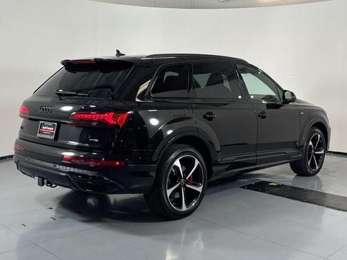 2024 Audi Q7 55 Prestige