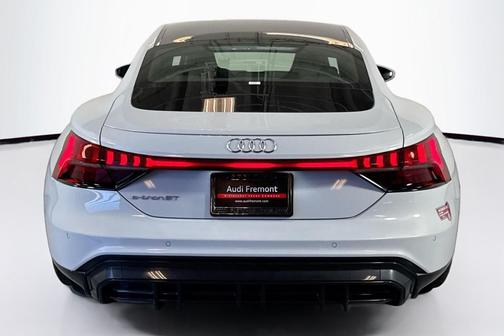 2023 Audi e-tron GT Premium Plus quattro