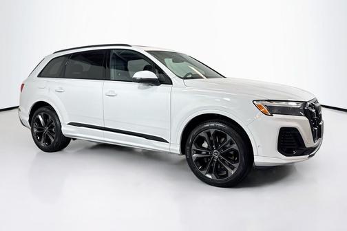 2025 Audi Q7 55 Premium Plus