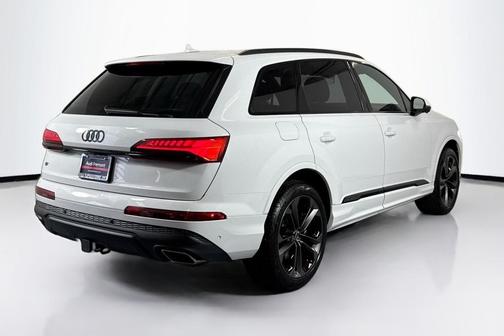 2025 Audi Q7 55 Premium Plus