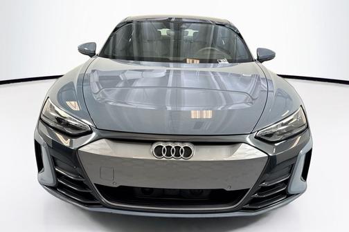Kemora Gray Metallic 2022 Audi e-tron GT Premium Plus