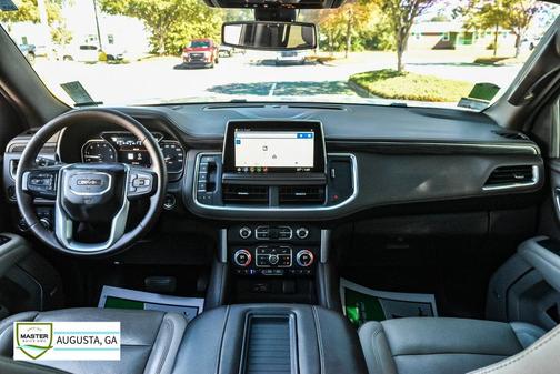 White Frost Tri-Coat 2021 GMC Yukon SLT