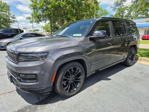 Metallic 2024 Jeep Grand Wagoneer Series III