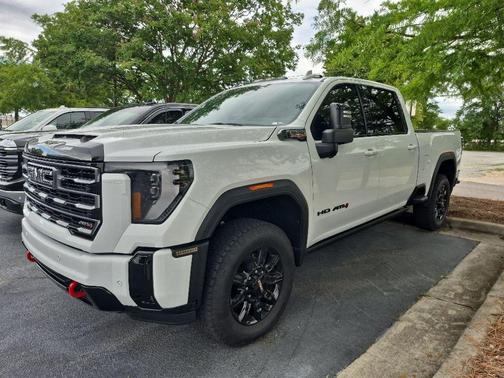 Summit White 2026 GMC Sierra 2500 AT4