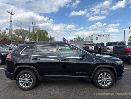 Diamond Black 2022 Jeep Cherokee Latitude Lux