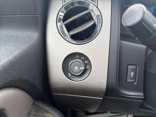 Magnetic 2017 Ford Expedition EL Limited