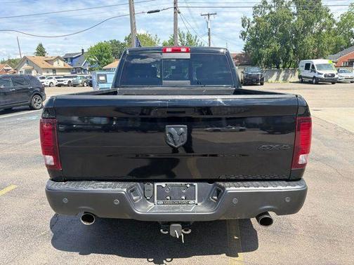Diamond Black 2023 RAM 1500 Classic SLT