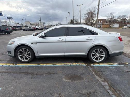 2013 Ford Taurus SEL