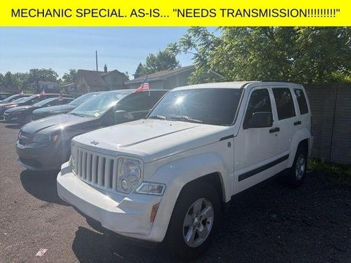 Stone White Clearcoat 2009 Jeep Liberty Sport
