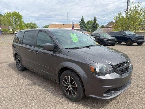 Granite Crystal Clearcoat Metallic 2017 Dodge Grand Caravan SE