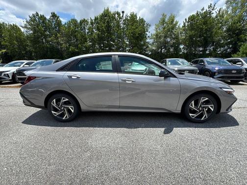 2025 Hyundai ELANTRA Sport