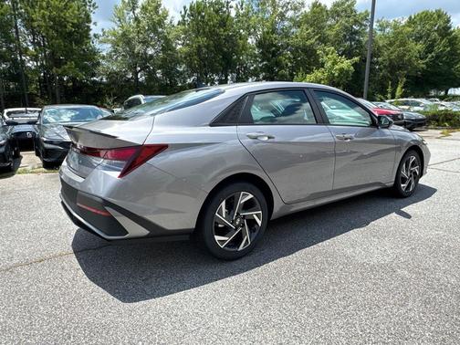 2025 Hyundai ELANTRA Sport