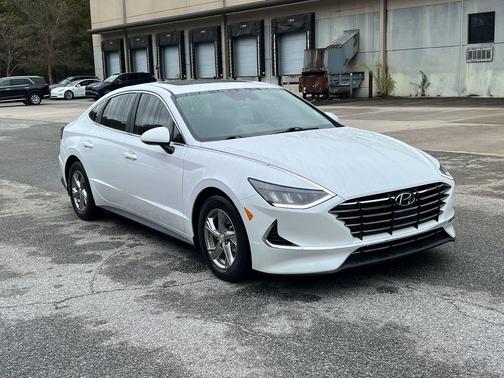2021 Hyundai SONATA SE
