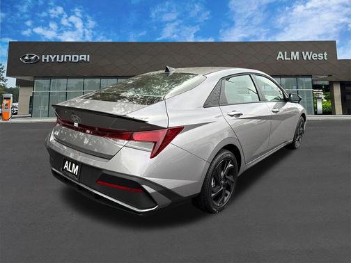 2026 Hyundai ELANTRA Sport