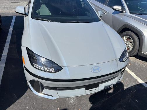 2023 Hyundai IONIQ 6 Limited
