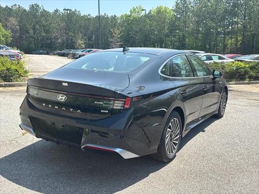 2025 Hyundai SONATA Hybrid SE