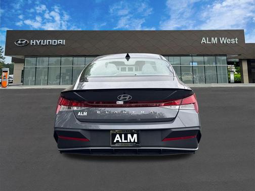 2026 Hyundai ELANTRA Sport