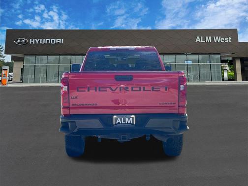 2023 Chevrolet Silverado 2500 Custom