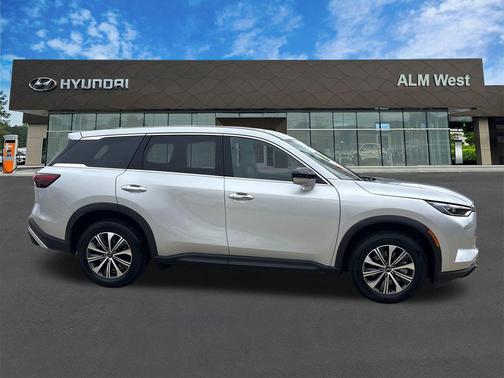 2023 INFINITI QX60 Pure