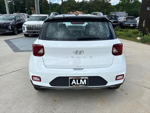 2025 Hyundai VENUE Limited