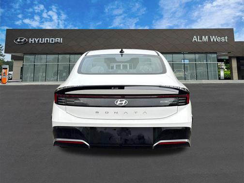 2026 Hyundai SONATA SEL