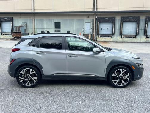 2022 Hyundai KONA Limited
