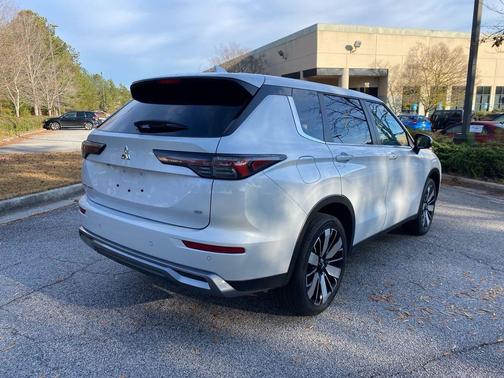 2025 Mitsubishi Outlander SE 2.5 2WD