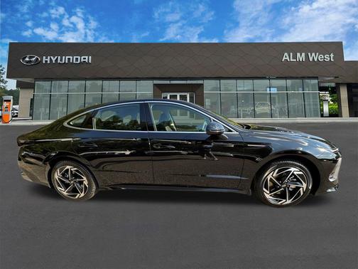 2026 Hyundai SONATA SEL