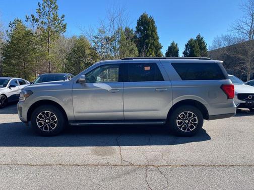 2023 Ford Expedition Max XLT