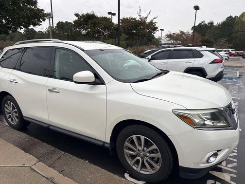 2015 Nissan Pathfinder SV