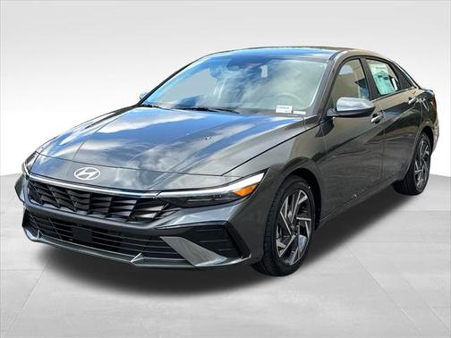 2025 Hyundai ELANTRA SEL