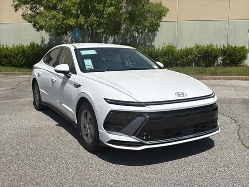 2025 Hyundai SONATA SE