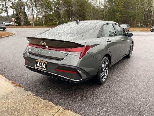 2025 Hyundai ELANTRA Sport