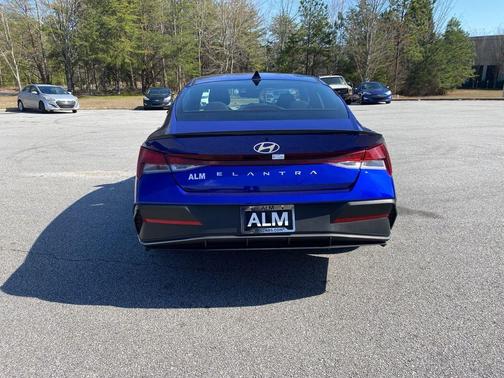 2025 Hyundai ELANTRA Sport