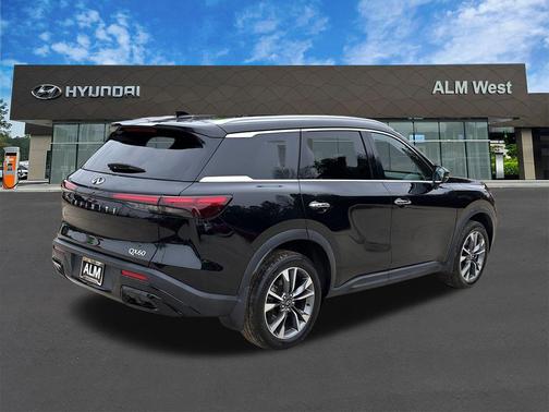 2024 INFINITI QX60 Luxe