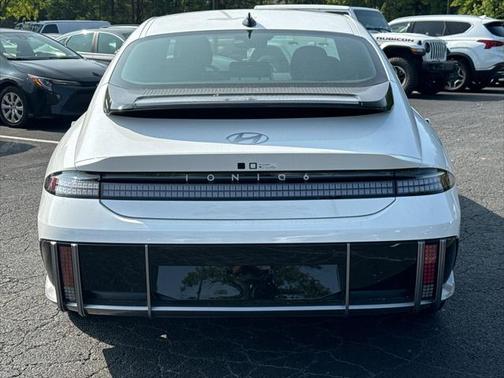 2025 Hyundai IONIQ 6 Limited